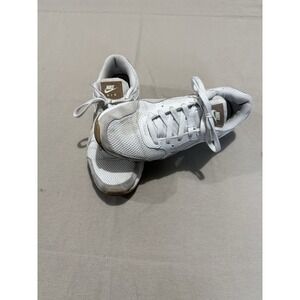 Nike Women's Air Max SC Summit Sneakers White, Size 9 M